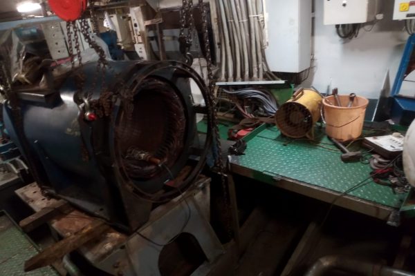Shaft Generator Rotor Replcement Works 6